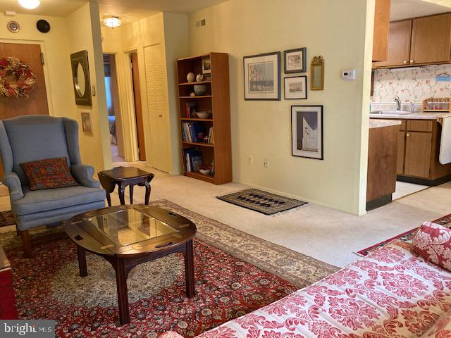 7302 Cresheim Road, Unit A6 Philadelphia, PA 19119 - Photo 5 of 16