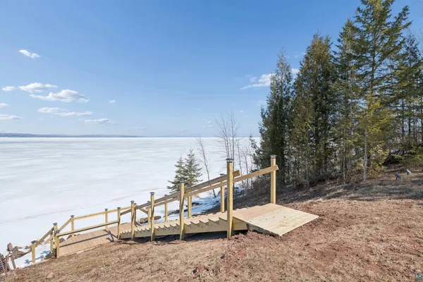 $760,000 | 3903 Lake Park Road, Ashland, WI 54806