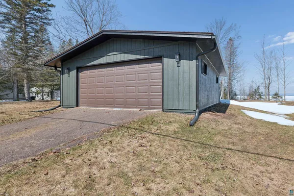 $760,000 | 3903 Lake Park Road, Ashland, WI 54806