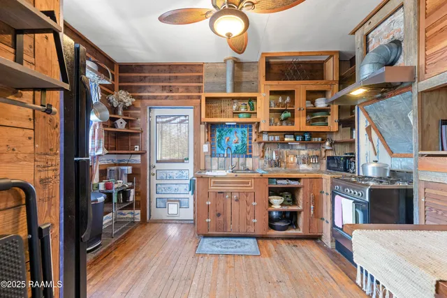 $215,000 | 430 South Pierce Street, Lafayette, LA 70501