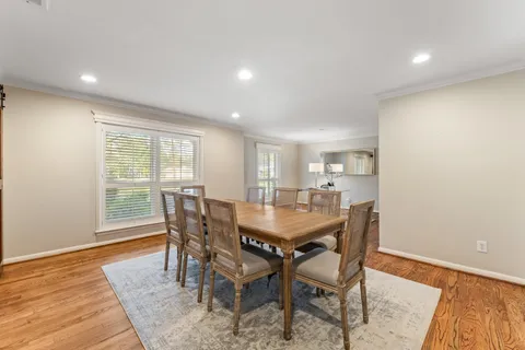 $825,000 | 10203 Green Tree Road, Houston, TX 77042