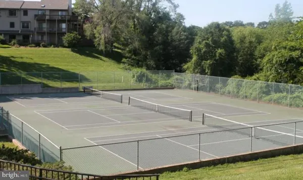 a view of a tennis court