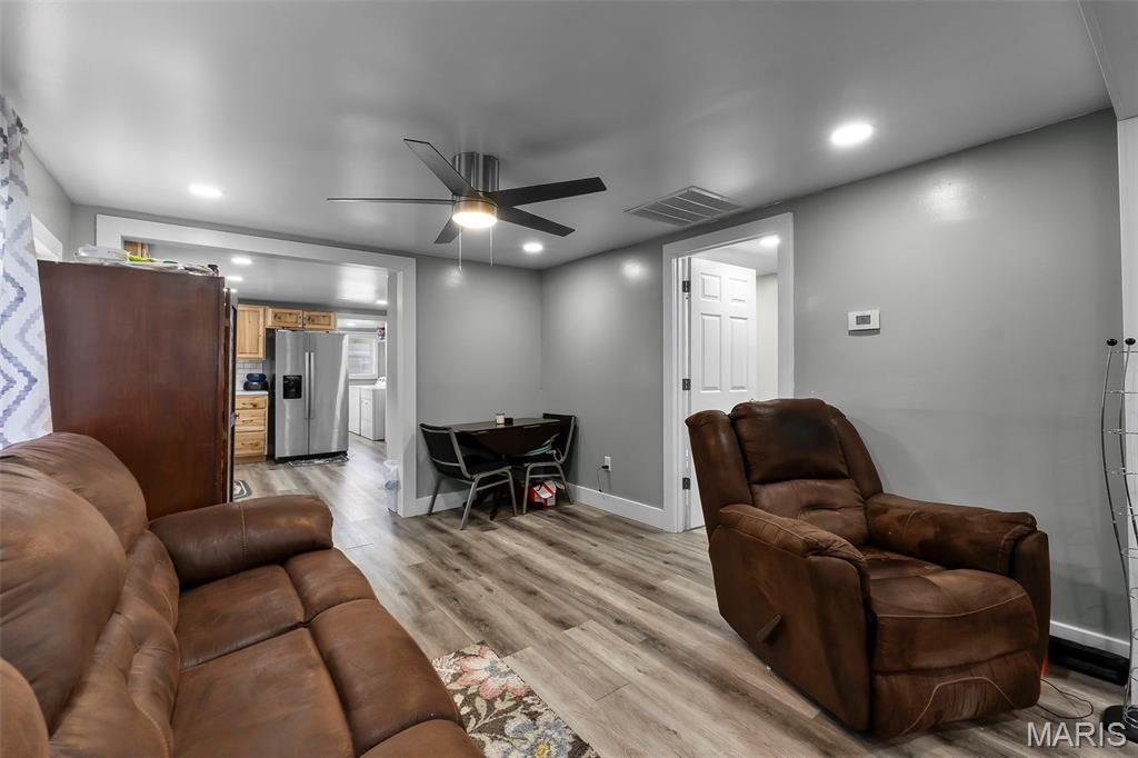 301 West State Street Chaffee, MO 63740 - Photo 8 of 19