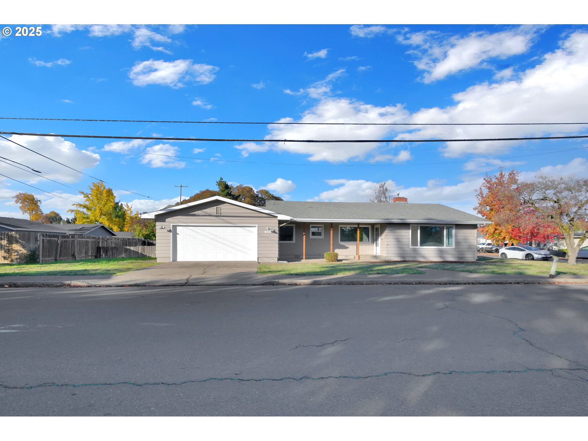 920 West 10th Avenue Junction City, OR 97448 - Photo 16 of 33