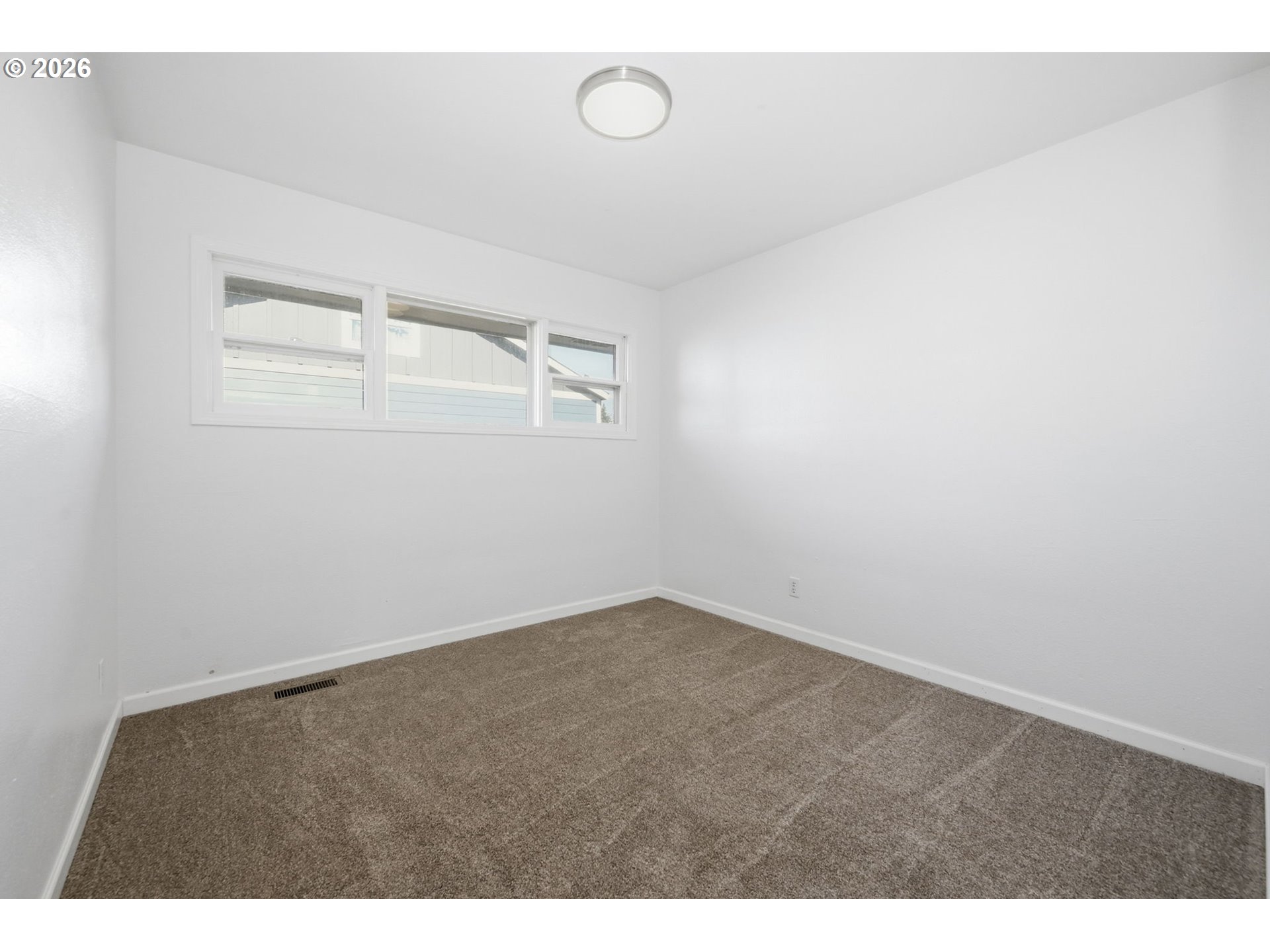 920 West 10th Avenue Junction City, OR 97448 - Photo 23 of 33