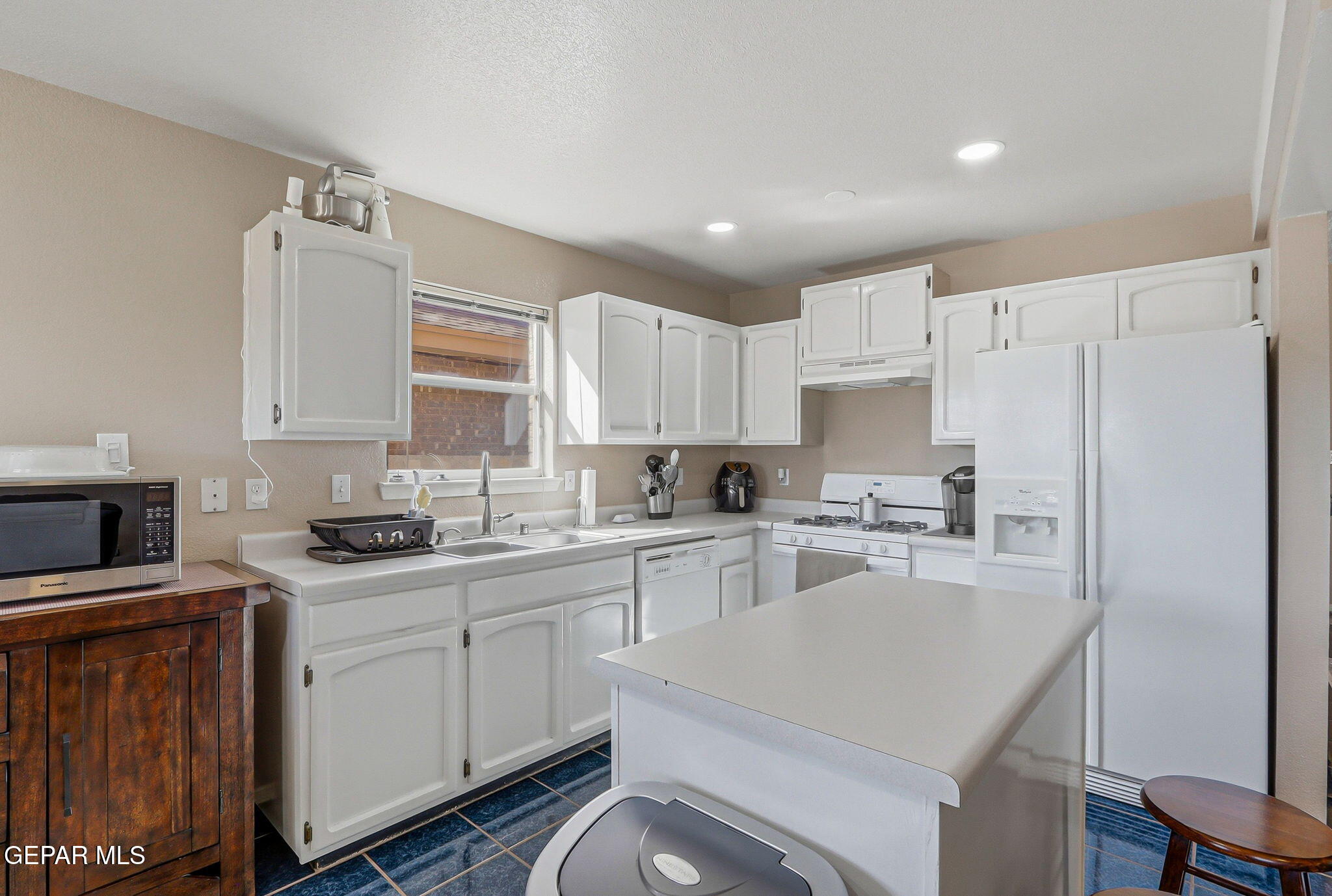 12604 Crystal Ridge Street El Paso, TX 79938 - Photo 14 of 59 17-web-or-mls-IMG_3022