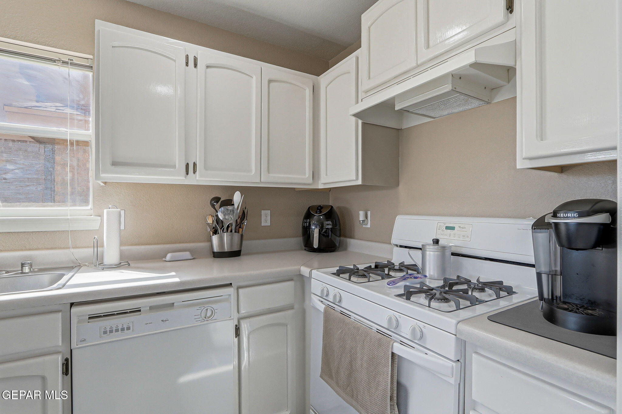 12604 Crystal Ridge Street El Paso, TX 79938 - Photo 10 of 59 12-web-or-mls-IMG_2987