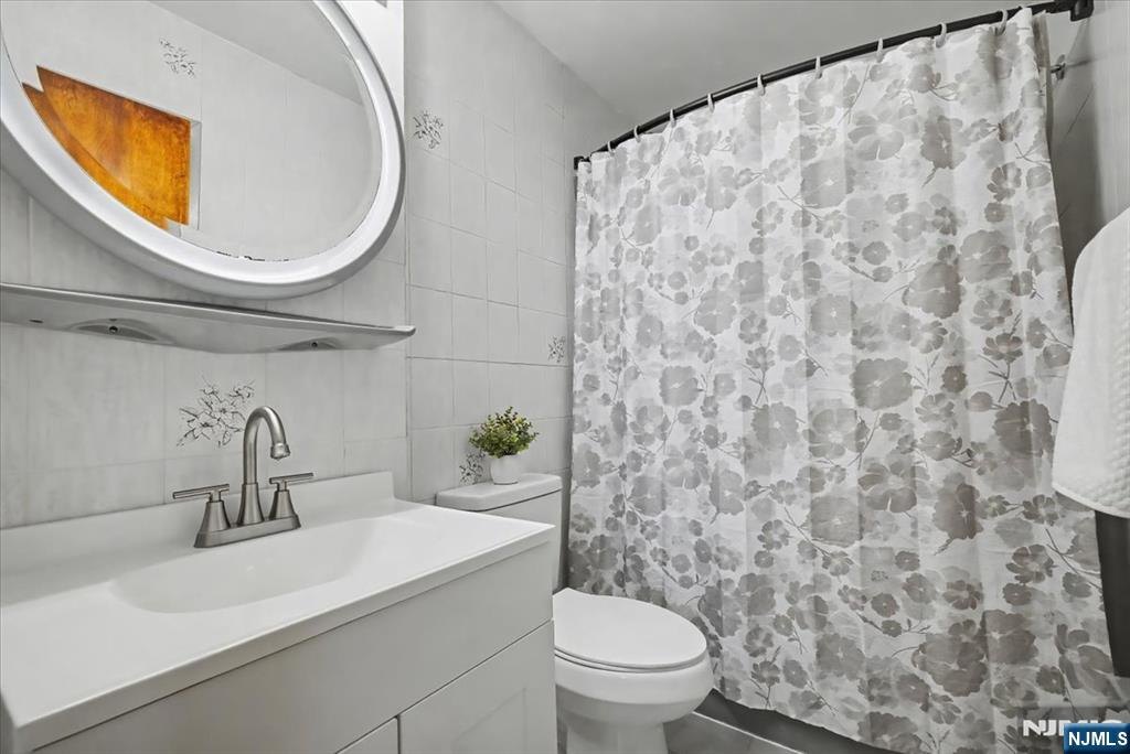 58 Mozart Street East Rutherford, NJ 07073 - Photo 14 of 34