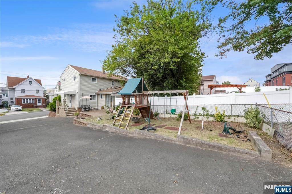 58 Mozart Street East Rutherford, NJ 07073 - Photo 33 of 34