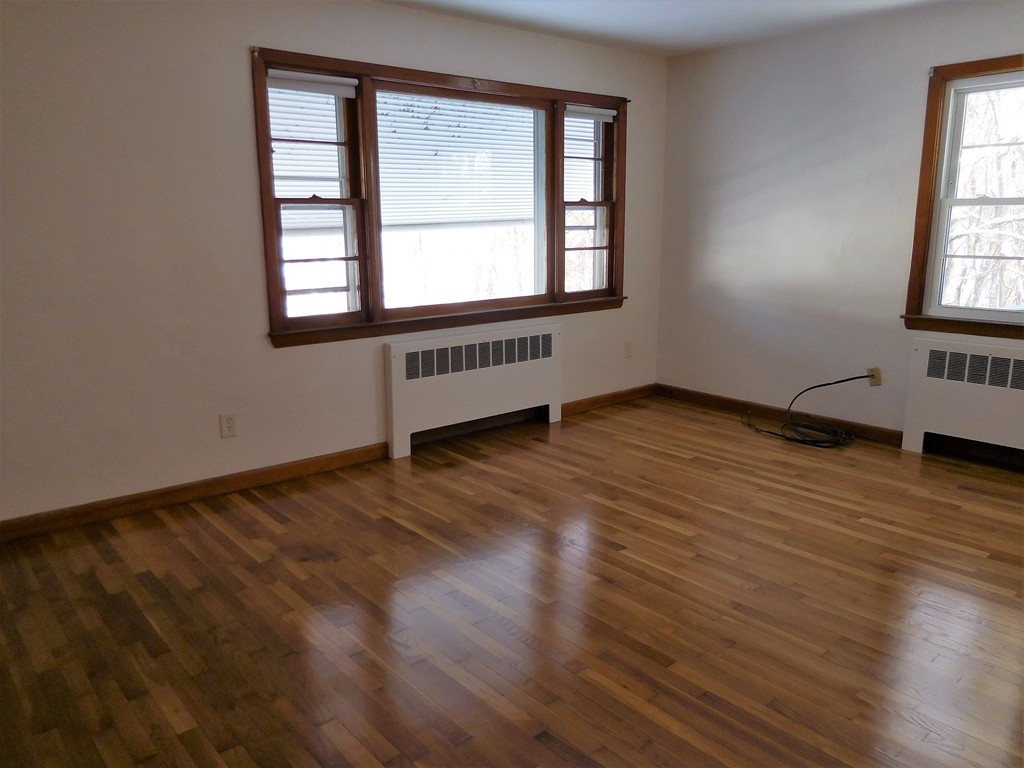 45 Whitmore Street Springfield, MA 01104 - Photo 6 of 14 Gallery Image 6