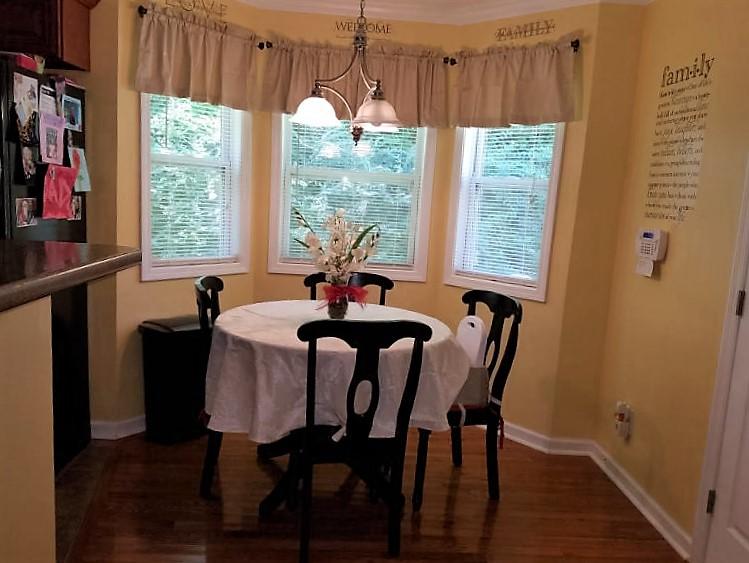 704 Cemetery Road Oliver Springs, TN 37840 - Photo 7 of 20 Dining area