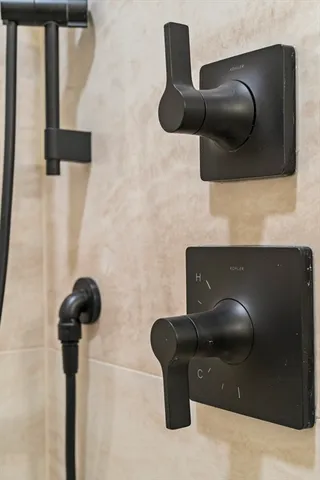 $2,100 | 24-28 Mt Pleasant Street, Unit 204, Somerville, MA 02145