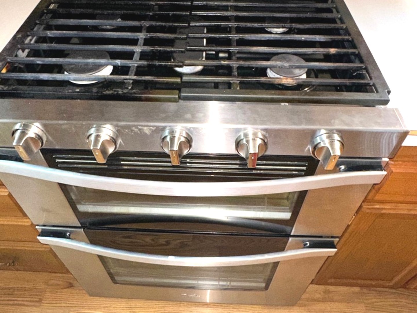 201 Greenview Road Belvidere, IL 61008 - Photo 13 of 57 a close view of stove