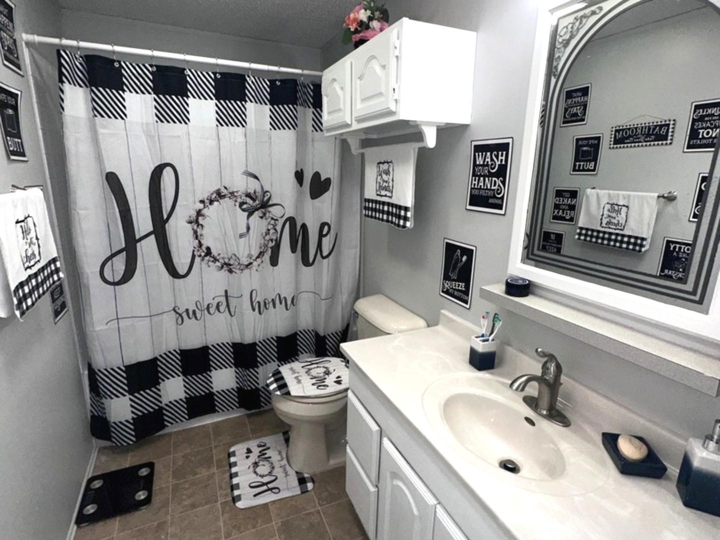 201 Greenview Road Belvidere, IL 61008 - Photo 24 of 57 a bathroom with a sink toilet and shower