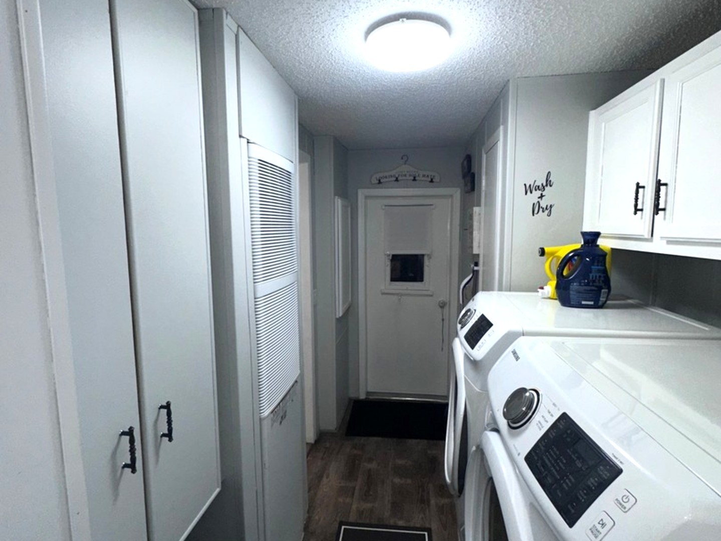 201 Greenview Road Belvidere, IL 61008 - Photo 39 of 57 a utility room with dryer and washer