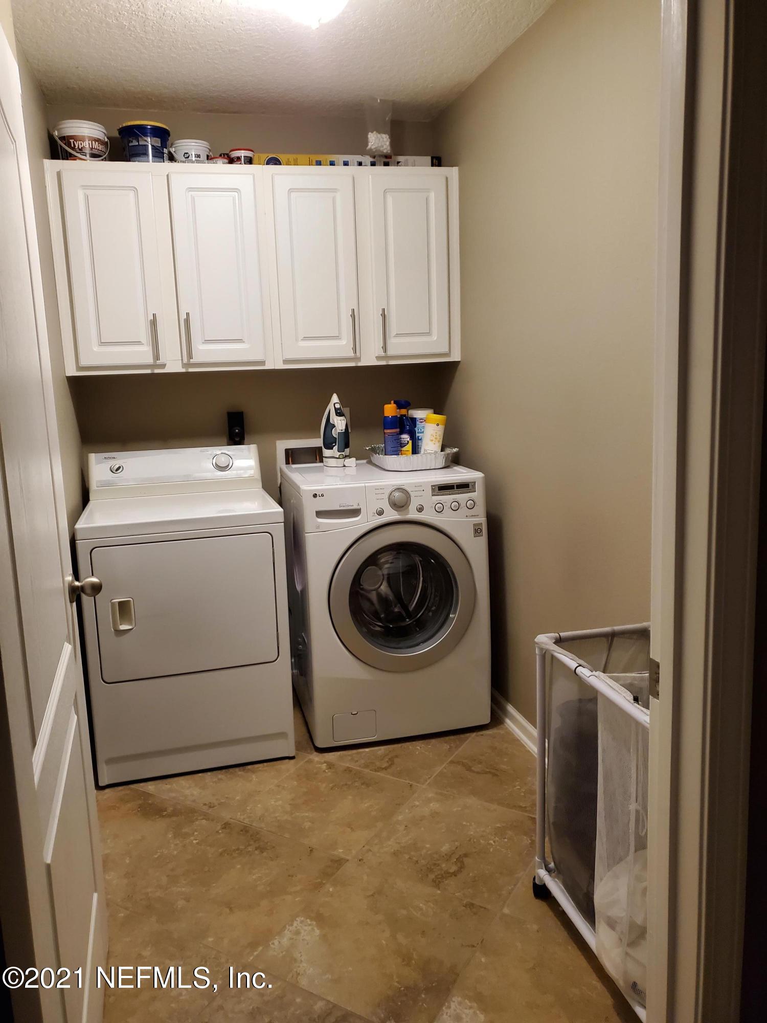 1596 Kilchurn Road Jacksonville, FL 32221 - Photo 12 of 25 Laundry Room