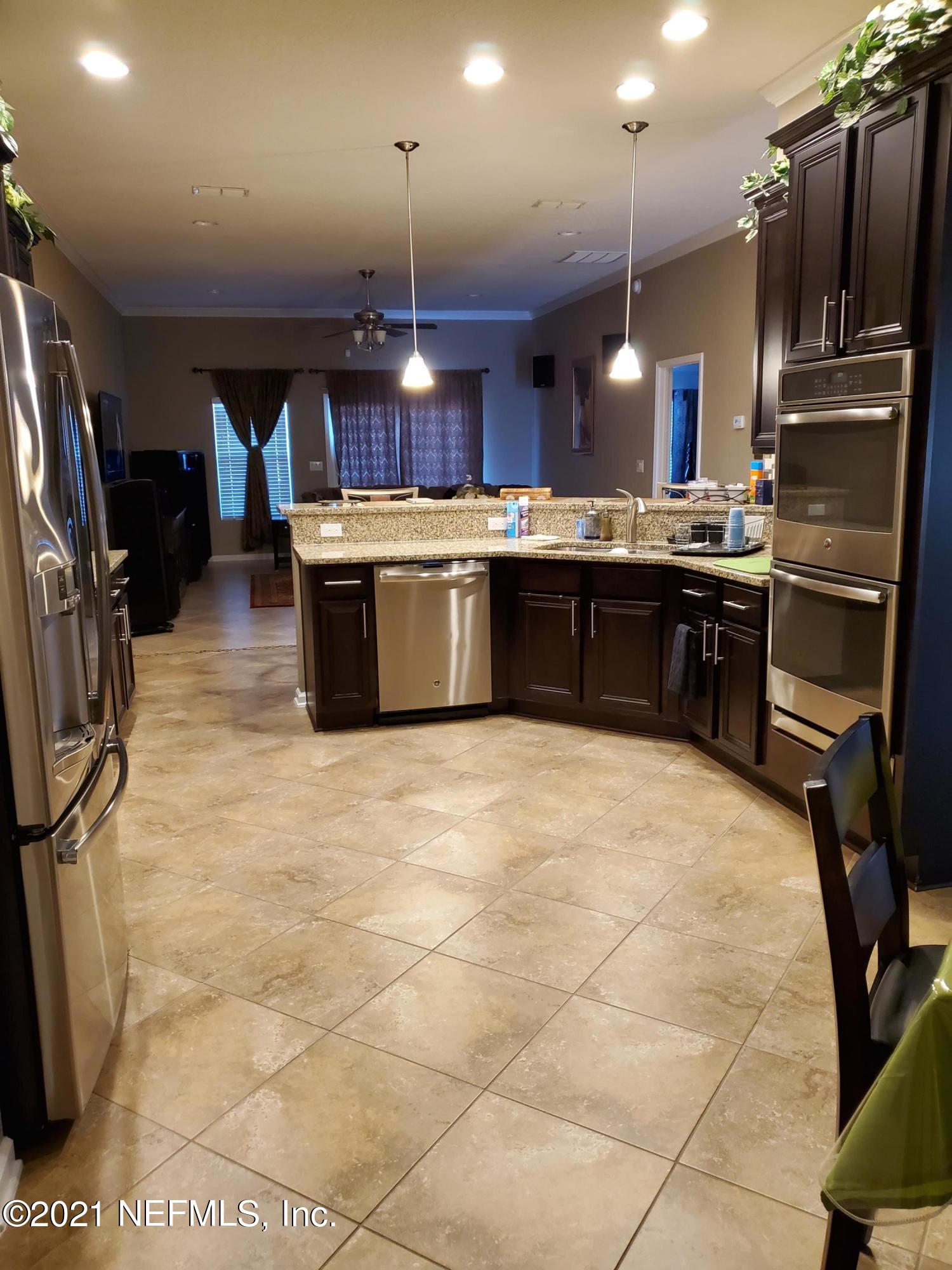 1596 Kilchurn Road Jacksonville, FL 32221 - Photo 9 of 25 Kitchen Area
