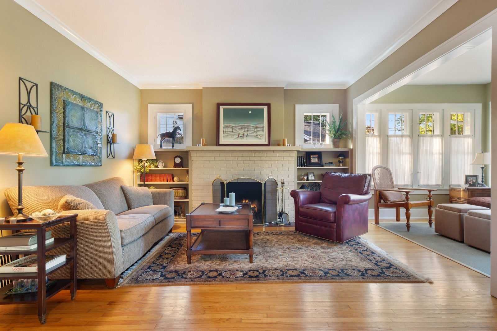 907 North Wheaton Avenue Wheaton, IL 60187 - Photo 3 of 20