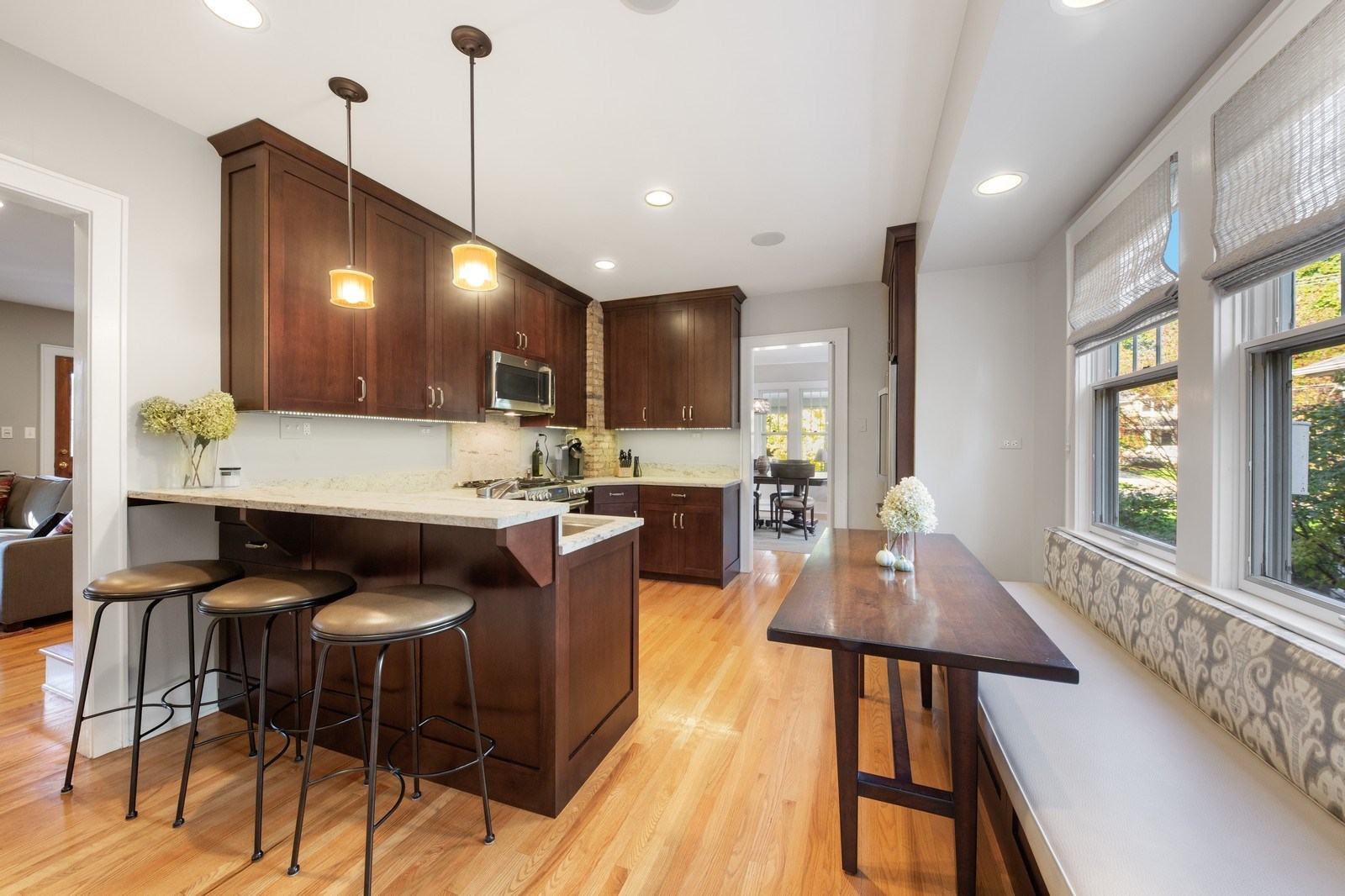 907 North Wheaton Avenue Wheaton, IL 60187 - Photo 9 of 20