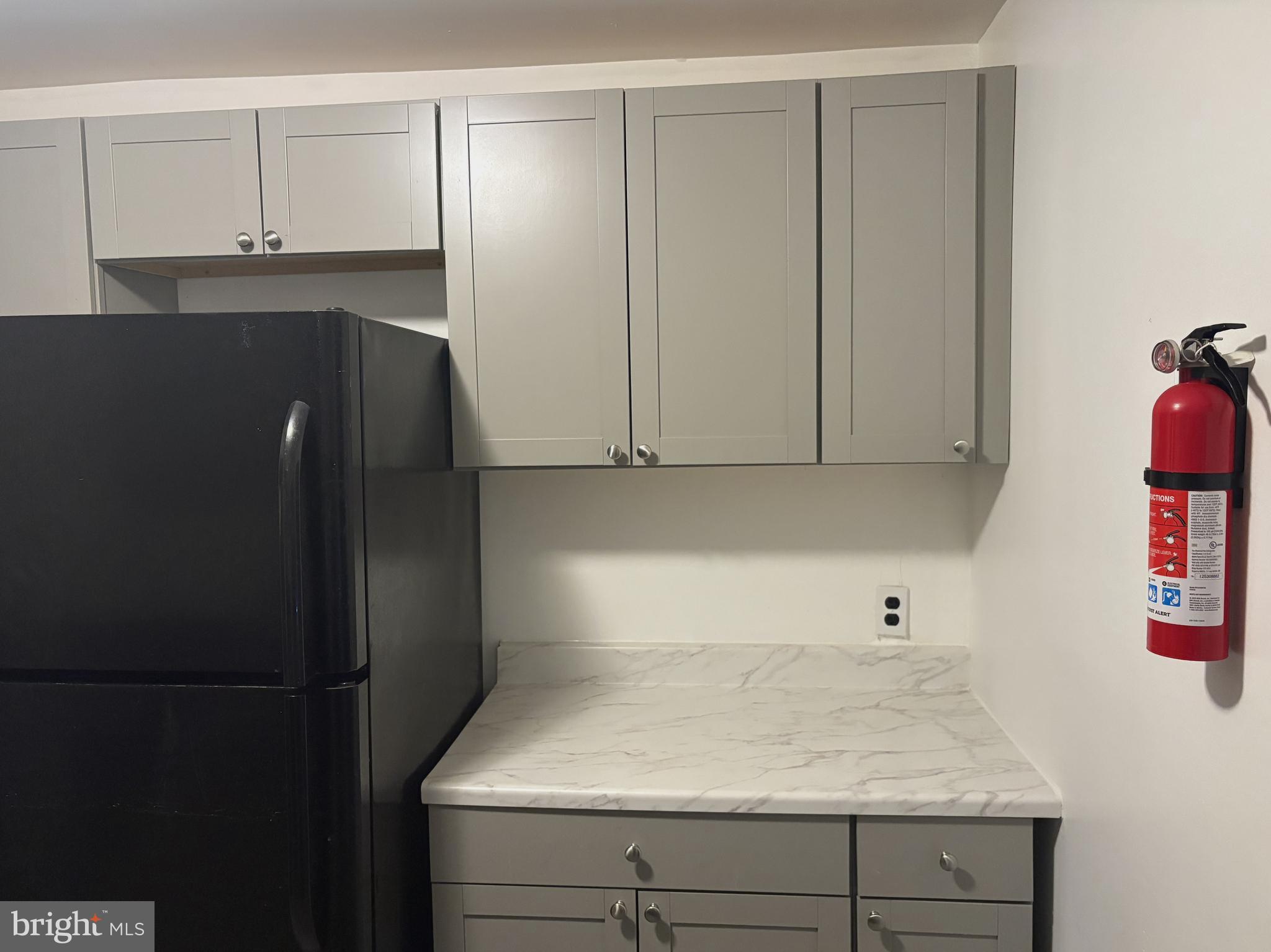 6380 Marsden Street Philadelphia, PA 19135 - Photo 3 of 9