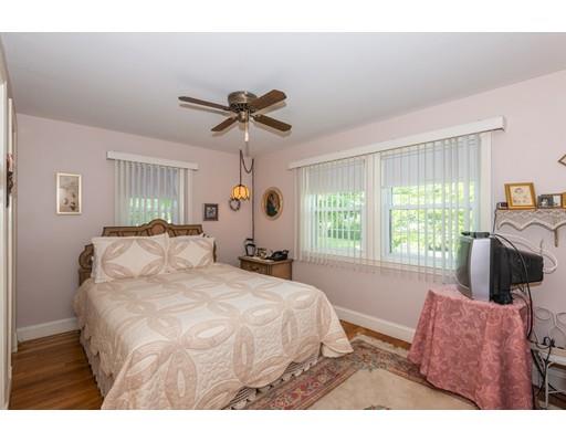6 Wolcott Road Saugus, MA 01906 - Photo 14 of 36 Gallery Image 14