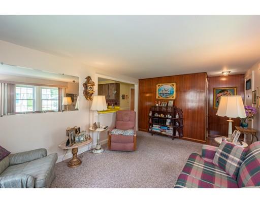 6 Wolcott Road Saugus, MA 01906 - Photo 6 of 36 Gallery Image 6