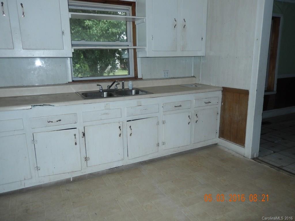 405 York Road Kings Mountain, NC 28086 - Photo 6 of 20 Gallery Image 6