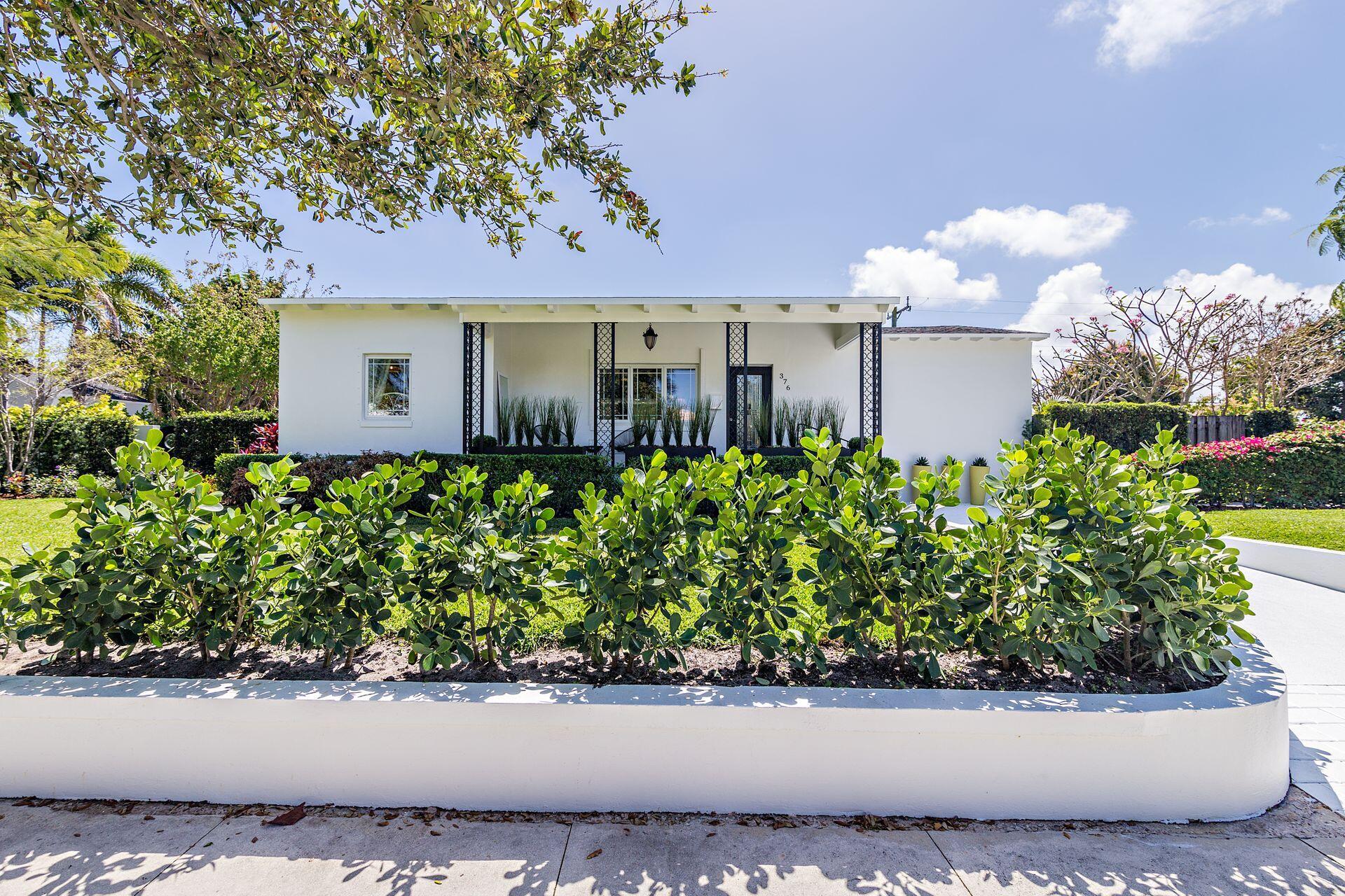 376 Colonial Road West Palm Beach, FL 33405 - Photo 2 of 59 Front