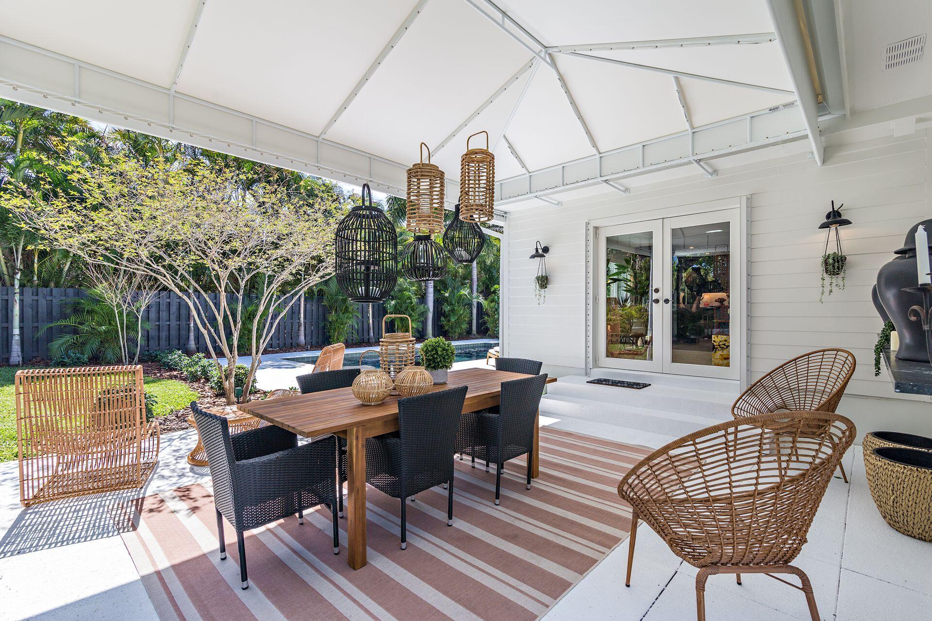 376 Colonial Road West Palm Beach, FL 33405 - Photo 26 of 59 Covered Patio