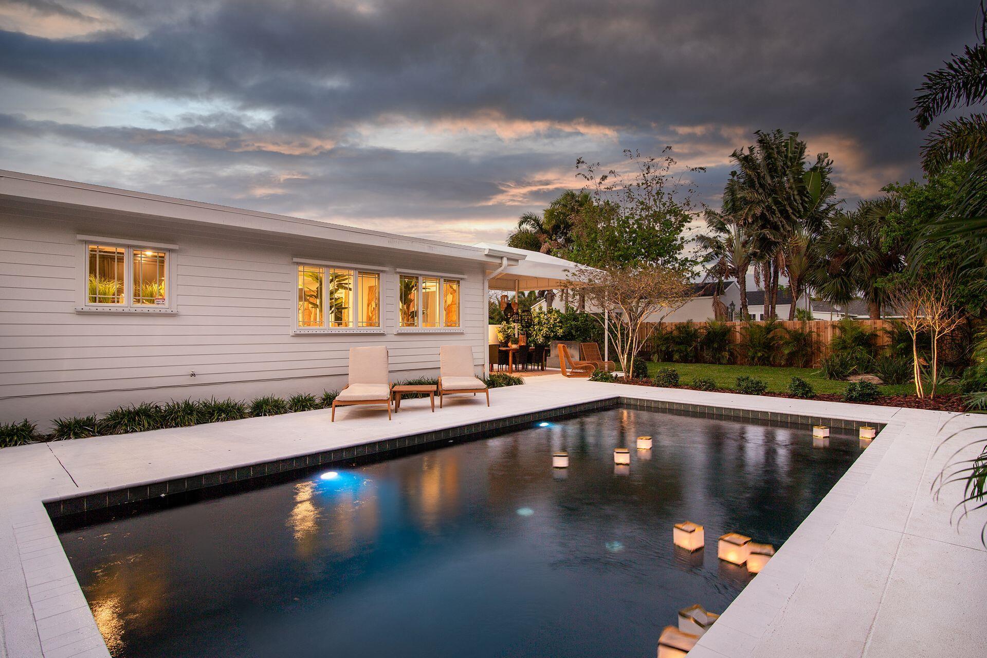 376 Colonial Road West Palm Beach, FL 33405 - Photo 53 of 59 Twilight