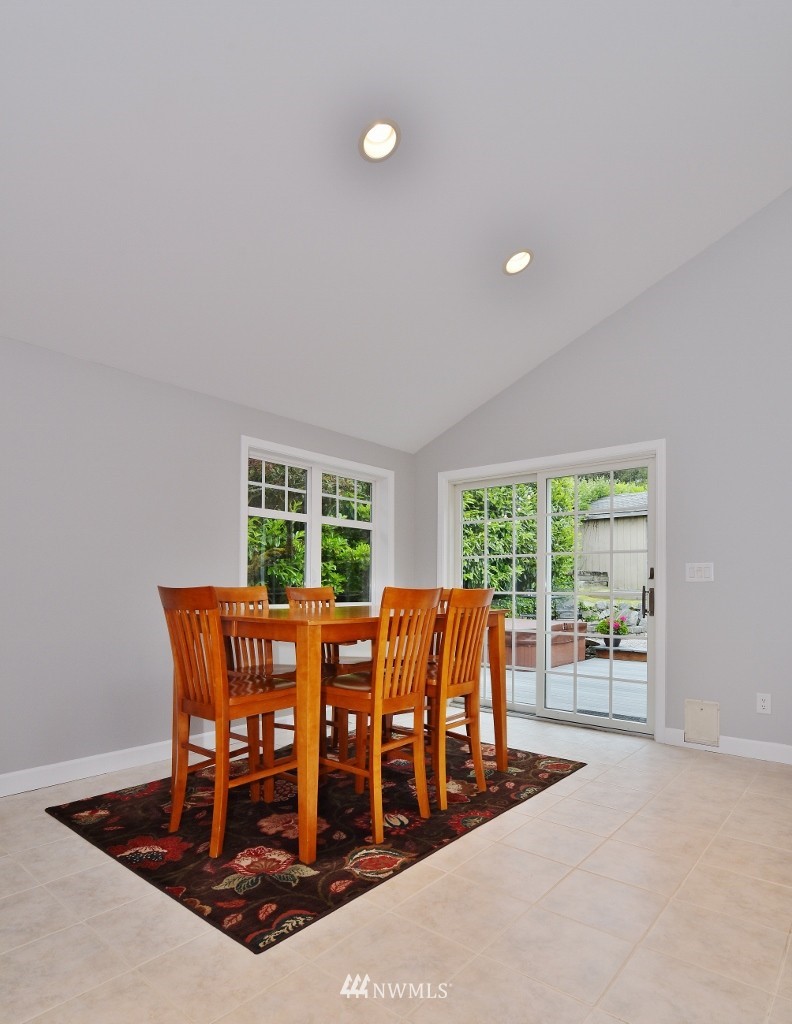 2616 Terrace Street Bremerton, WA 98310 - Photo 8 of 22 Gallery Image 8