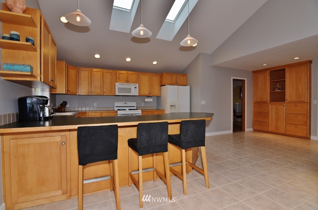 2616 Terrace Street Bremerton, WA 98310 - Photo 9 of 22 Gallery Image 9