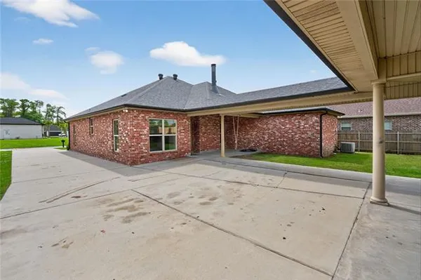 $450,000 | 252 D Olivier Street, Belle Chasse, LA 70037