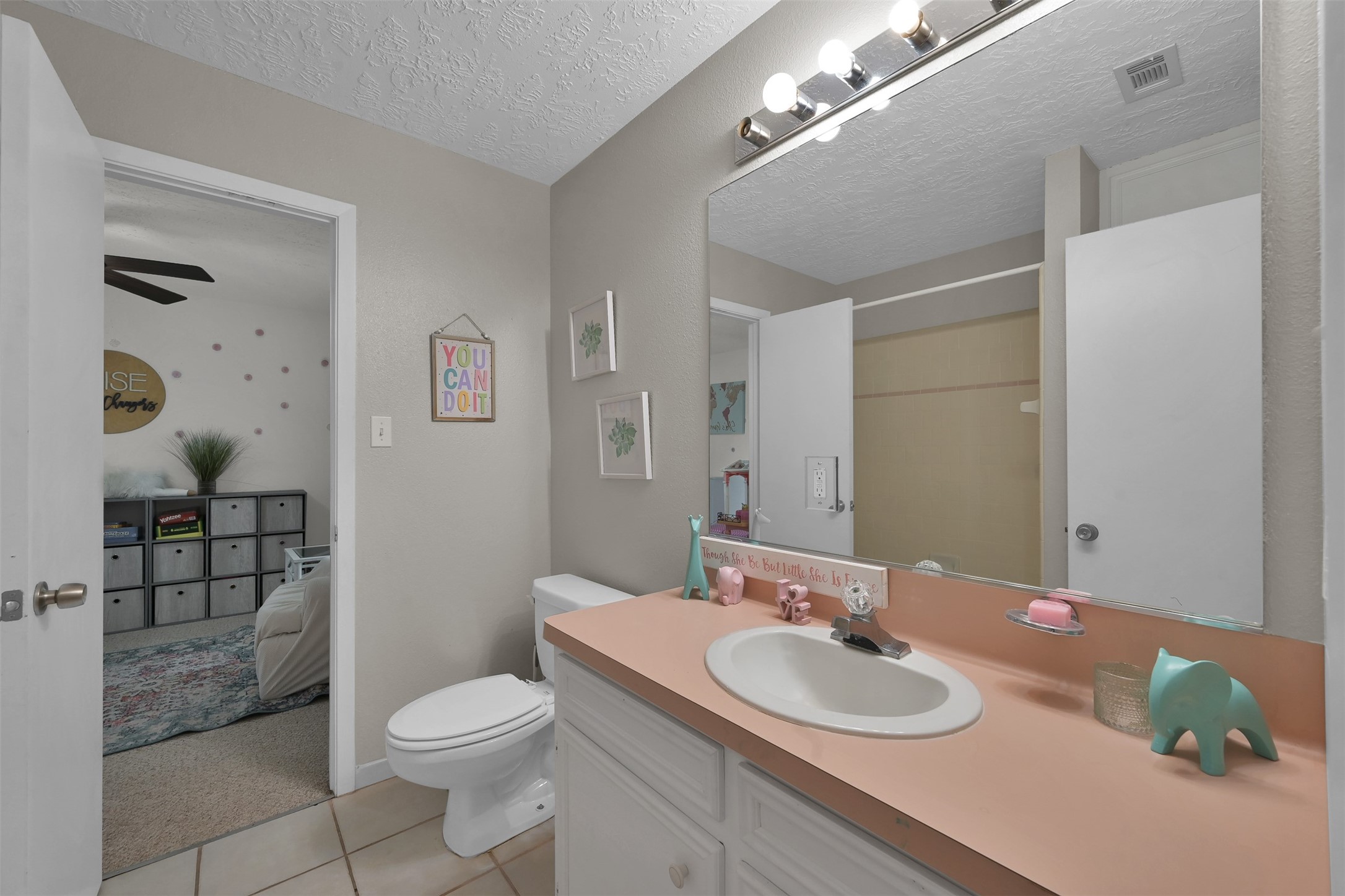 17691 Rogers Road New Waverly, TX 77358 - Photo 19 of 40 Secondary Bathroom #1