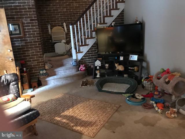 248 Ashby Road Upper Darby, PA 19082 - Photo 10 of 16 Living Room