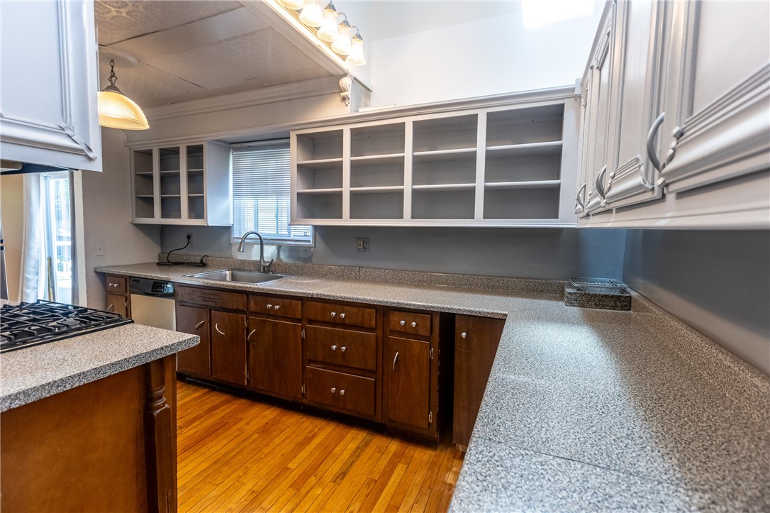 77 Reynolds Street Rochester, NY 14608 - Photo 6 of 50