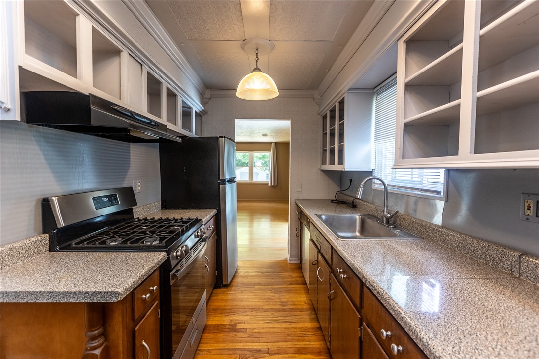 77 Reynolds Street Rochester, NY 14608 - Photo 7 of 50