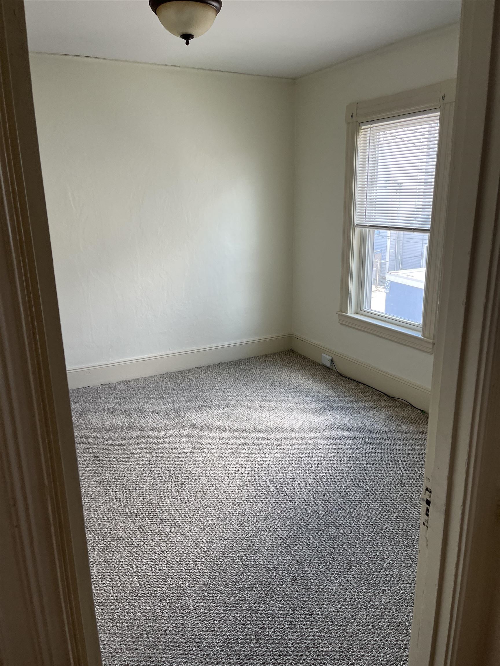 61 Laurel Street, Unit 2 Manchester, NH 03103 - Photo 4 of 10