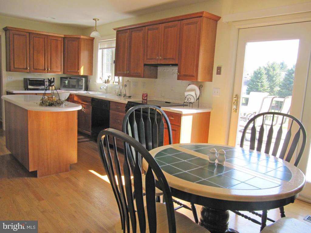335 Rumford Road Lititz, PA 17543 - Photo 5 of 26 Gallery Image 5