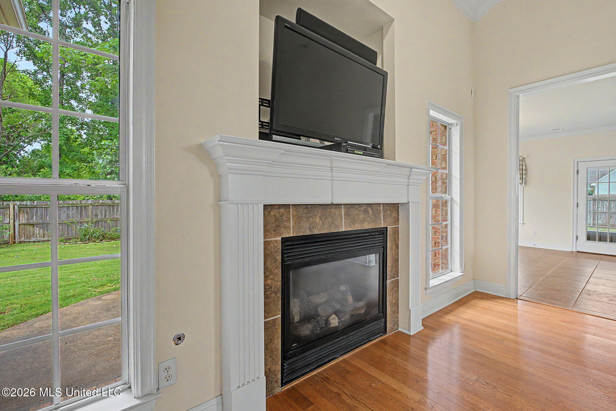 704 Shadow View Drive Hernando, MS 38632 - Photo 13 of 49 Fireplace!