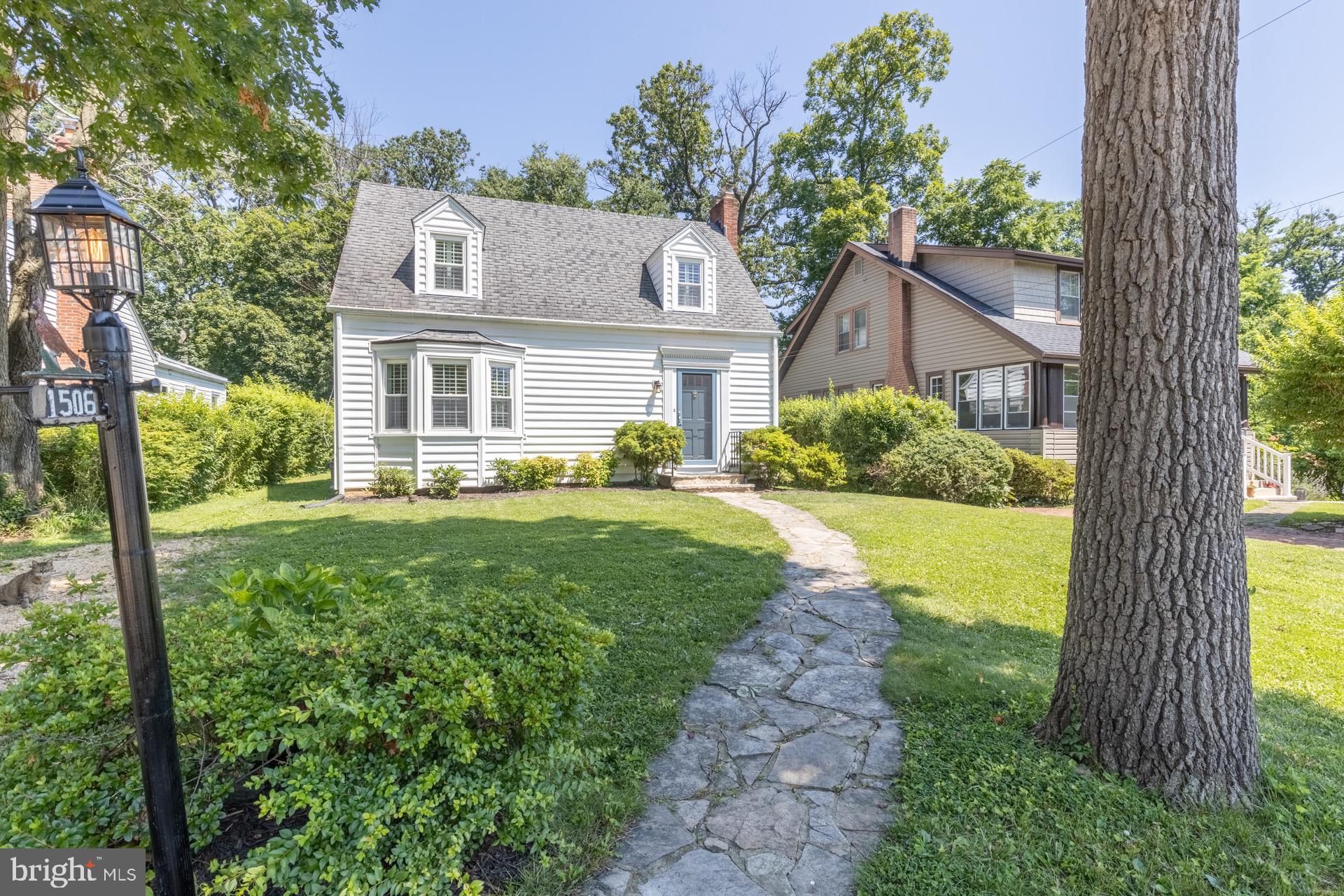 1506 Ridge Road Catonsville, MD 21228 - Photo 4 of 49 Flagstone walkway as you approach.