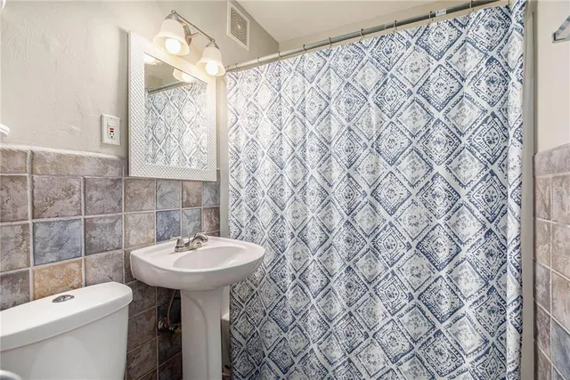 $234,000 | 8156 Northeast San Rafael Drive, Kansas City, MO 64119