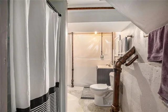 $234,000 | 8156 Northeast San Rafael Drive, Kansas City, MO 64119