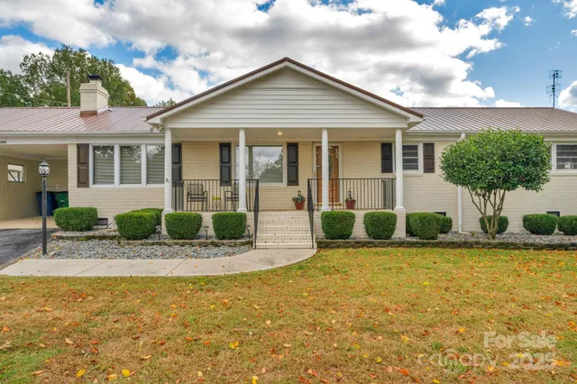 $379,000 | 1202 Flowe Drive, Matthews, NC 28104