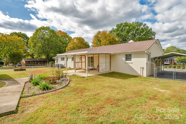 $379,000 | 1202 Flowe Drive, Matthews, NC 28104