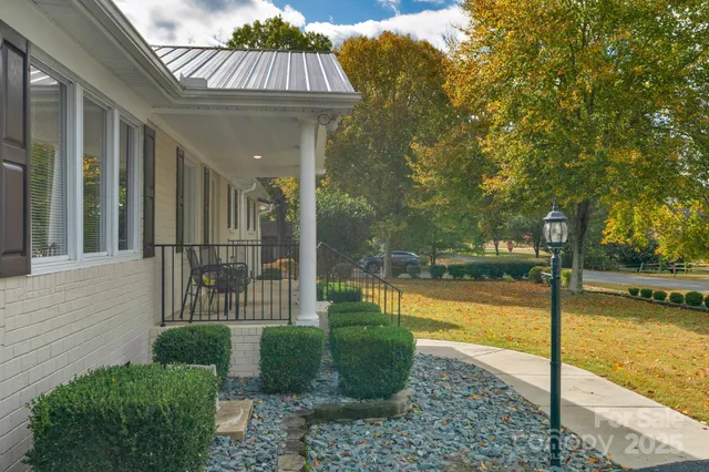 $379,000 | 1202 Flowe Drive, Matthews, NC 28104