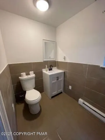 $220,000 | 110 Center Avenue, Mount Pocono, PA 18344