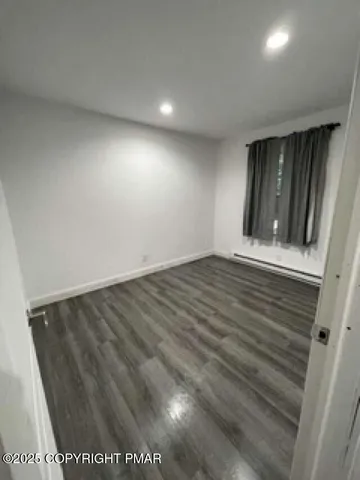 $220,000 | 110 Center Avenue, Mount Pocono, PA 18344