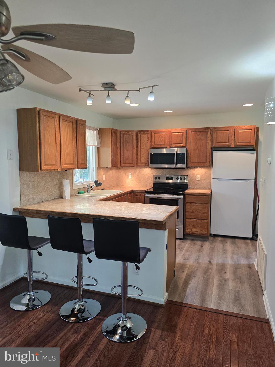 36797 Ricardo Drive Bushwood, MD 20618 - Photo 7 of 22 kitchen front