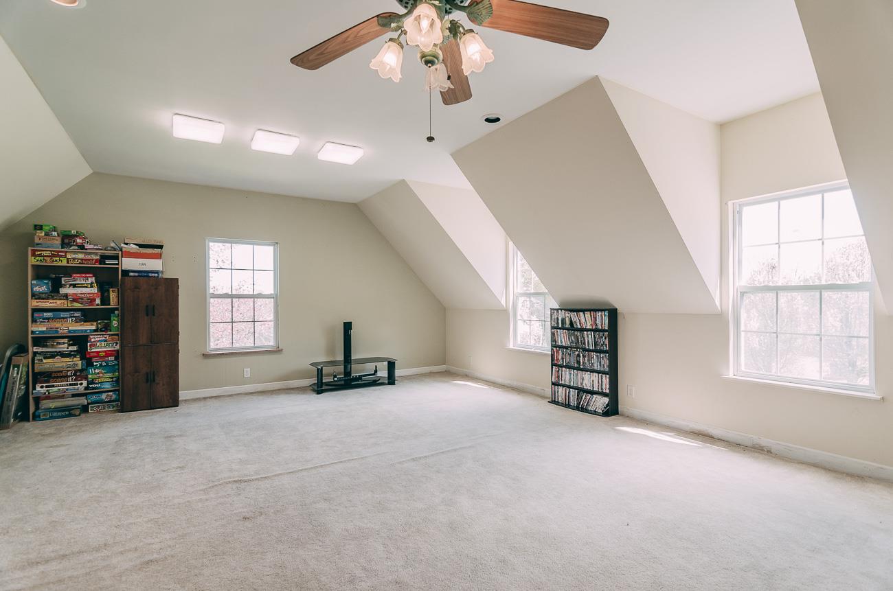 6141 Bethlehem Road Springfield, TN 37172 - Photo 16 of 30 Bonus room over the two car garage